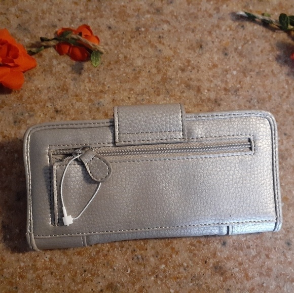 New York  &.company silver wallet. - Picture 4 of 7